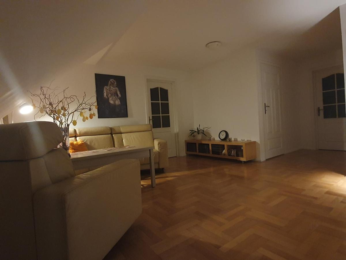 Mieszko Rooms Легионово Екстериор снимка
